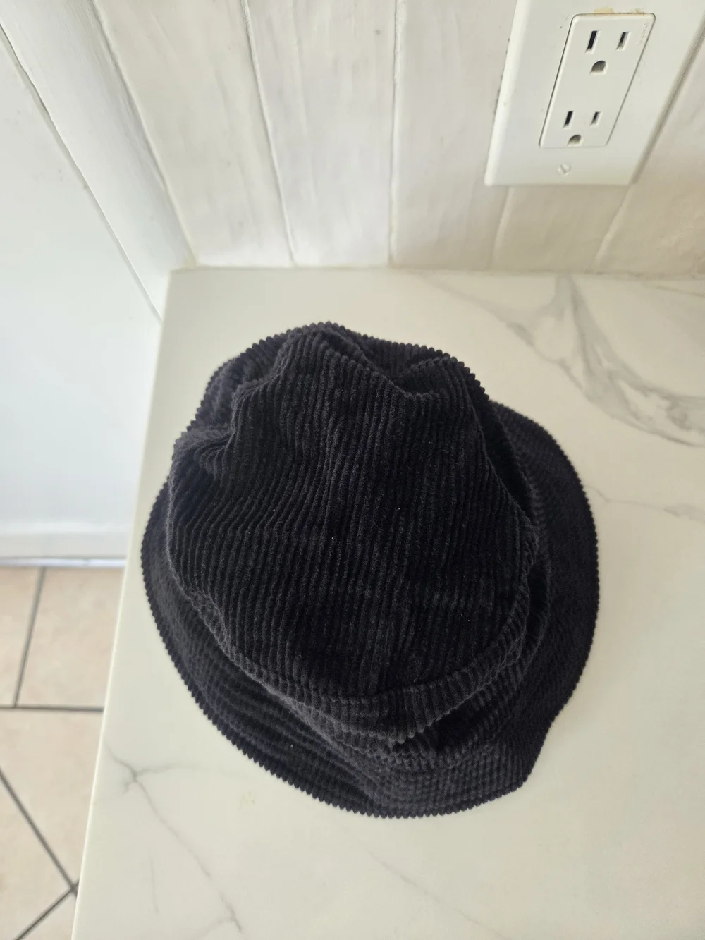 Gap Corduroy Black Bucket Hat Small